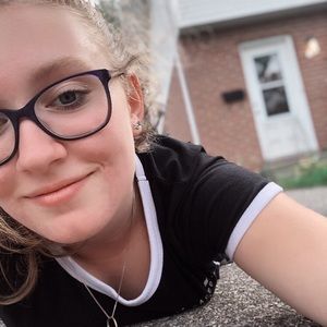 Meet your Posher, Erica